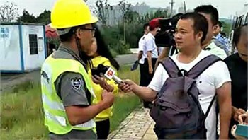 株洲市副市長、市公安局局長李曉葵視查工地現(xiàn)場